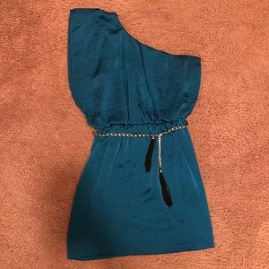 One-shoulder Dress